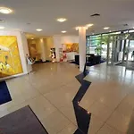 Stadthafen Hotell 3*
