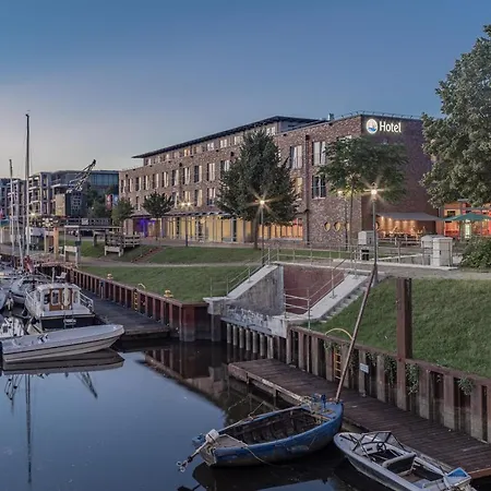 酒店 Stadthafen 3*