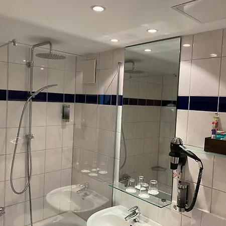 Stadthafen 3* 施塔德