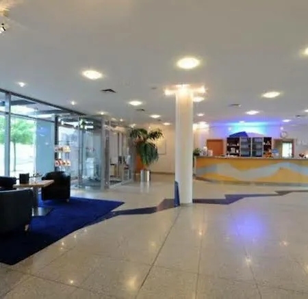 Stadthafen Hotel 3*